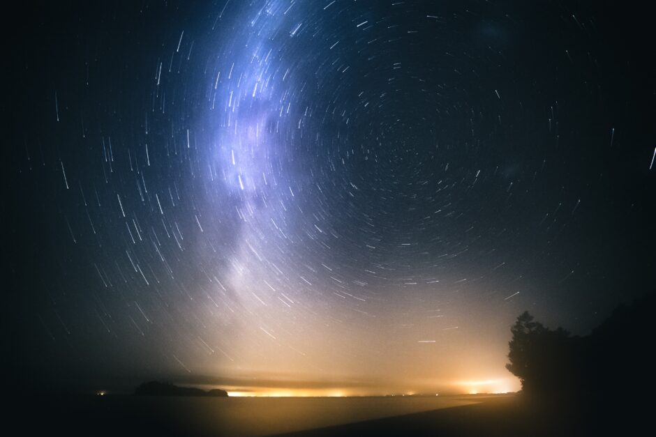 Bright star trails